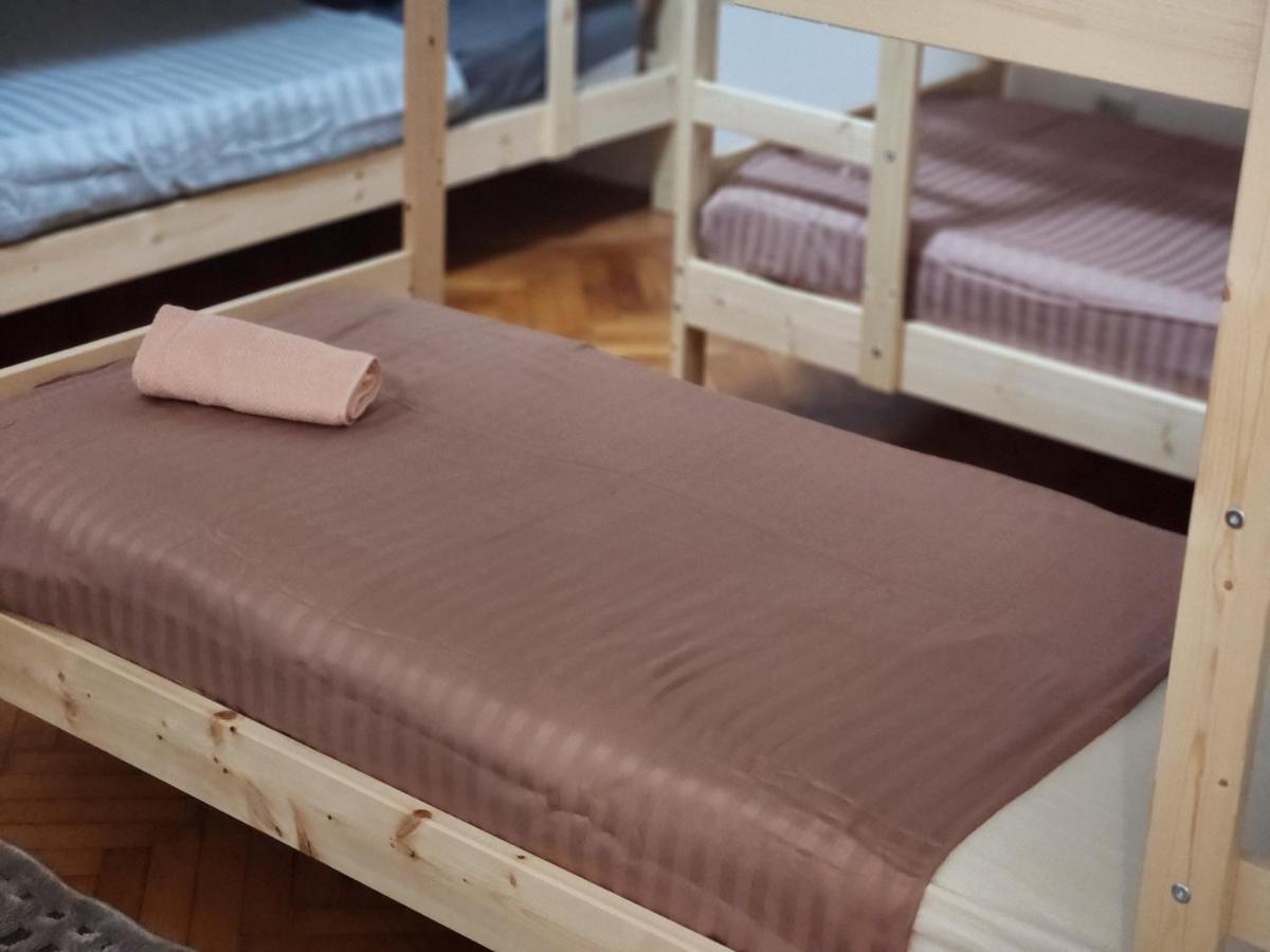 Hostel Queen Centar Σπλιτ Εξωτερικό φωτογραφία
